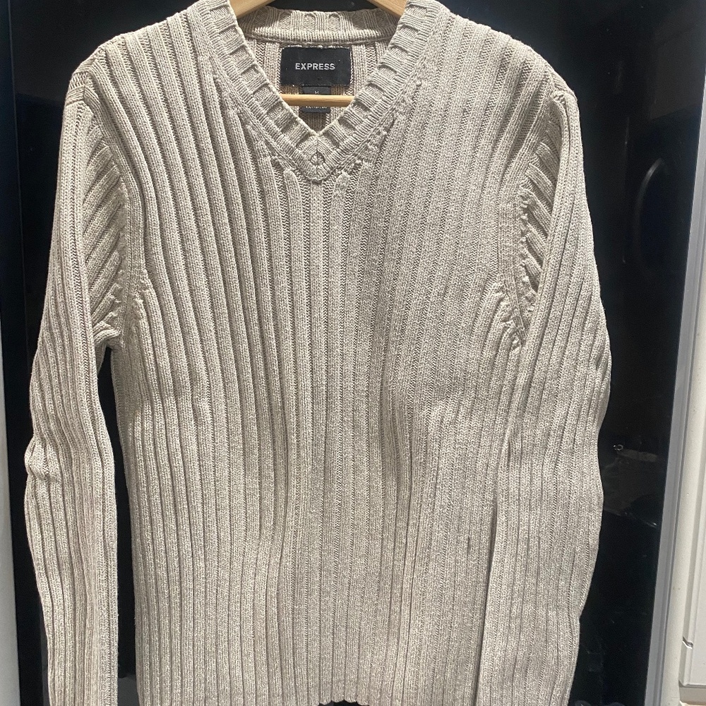 EXPRESS Vintage V Neck Sweater Sz M